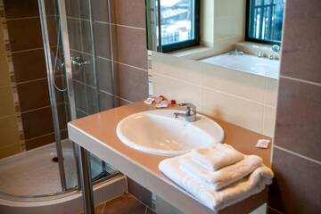 Фото номера Дом для отпуска Дома для отпуска Holiday Village COOP Dobrinishte г. Добриниште 76