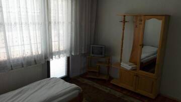 Фото номера Двухместный номер с 1 кроватью и балконом Гостевой дом Tsvetkovi Guest House г. Добриниште 2