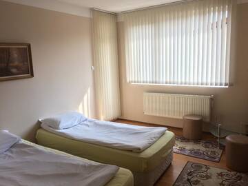 Фото номера Четырехместный номер с видом на сад Гостевой дом Mira Guest House г. Добриниште 8