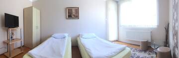 Фото номера Четырехместный номер с видом на сад Гостевой дом Mira Guest House г. Добриниште 12