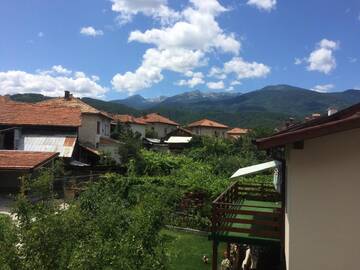 Фото номера Четырехместный номер с видом на сад Гостевой дом Mira Guest House г. Добриниште 10