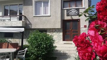 Фотографии Гостевой дом Mira Guest House г. Добриниште (Болгария) №2 Фото Гостевой дом Mira Guest House г. Добриниште 2
