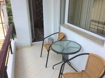 Фото номера Четырехместный номер с видом на сад Гостевой дом Mira Guest House г. Добриниште 5