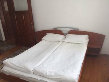 Фото номера Четырехместный номер с видом на сад Гостевой дом Mira Guest House г. Добриниште 3